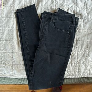 Everlane black skinny jeans